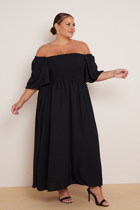 Plus size black maxi dress with pockets outlet